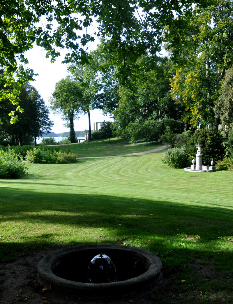 Klein-glienicke pleasureground vormittags